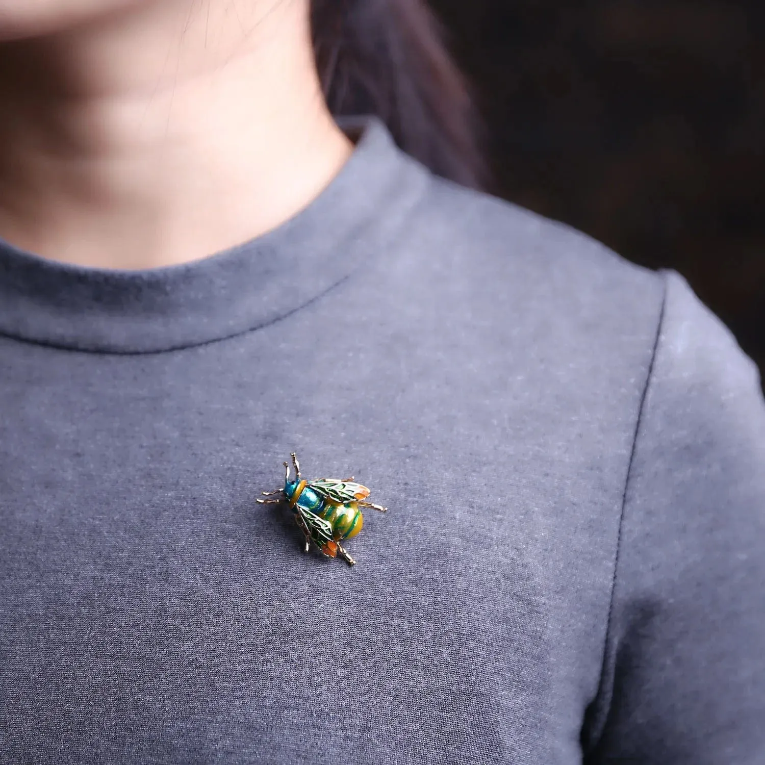 🌟 Alloy Oil Honey Bee Brooch Pin - Buzz with Style 🌟