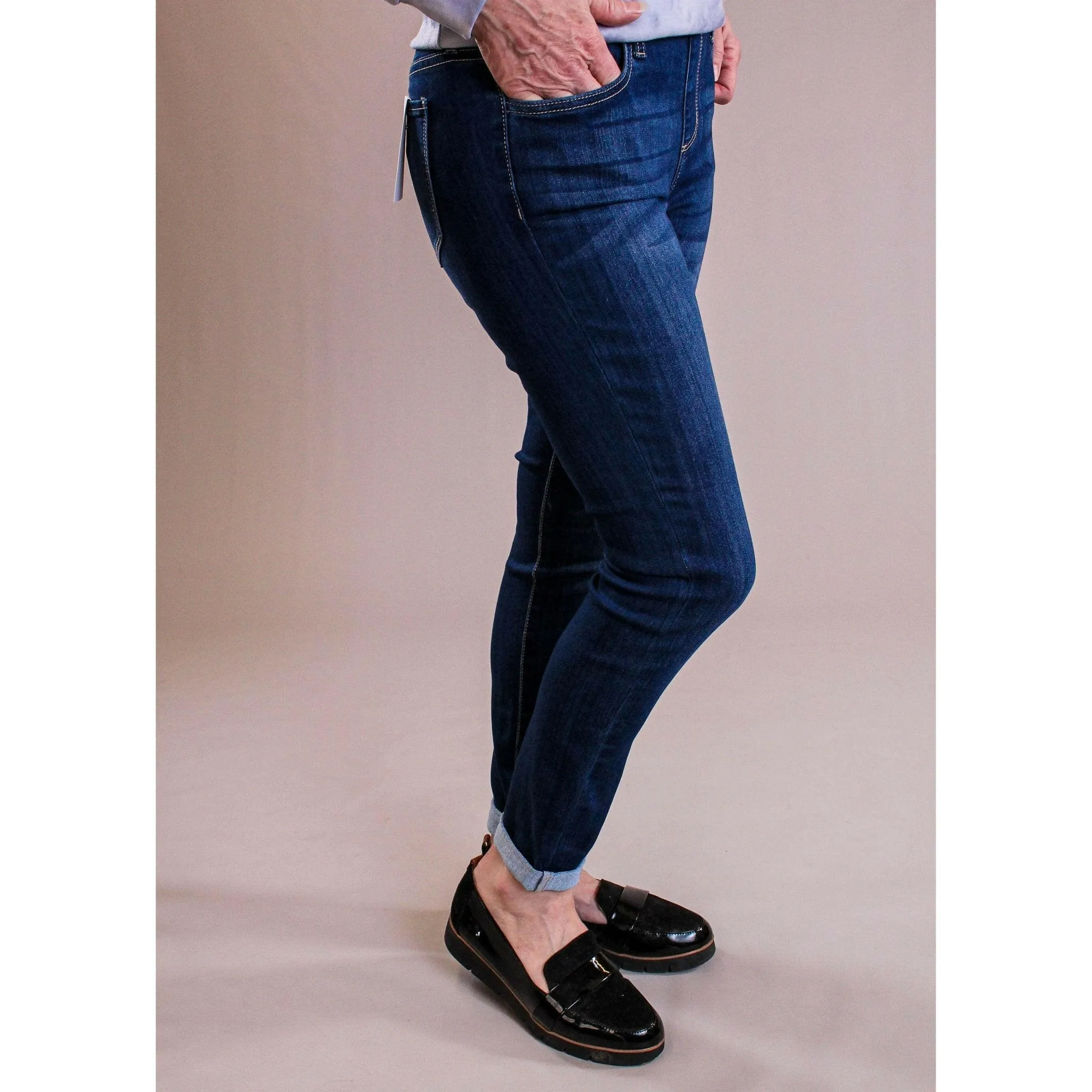 Cello Mid Rise Pull On Skinny Jean