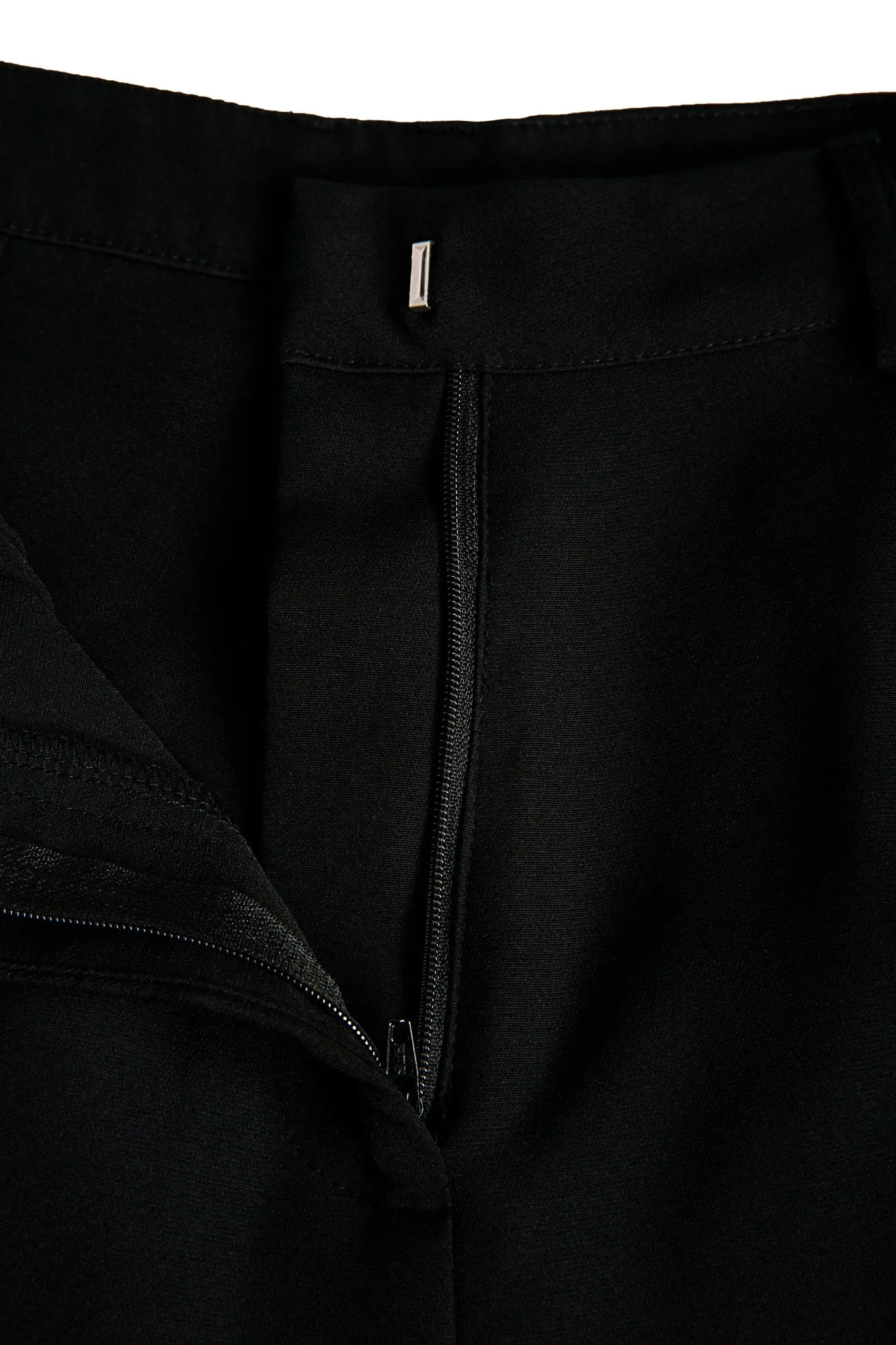 FULL LENGTH PLEATED TROUSERS