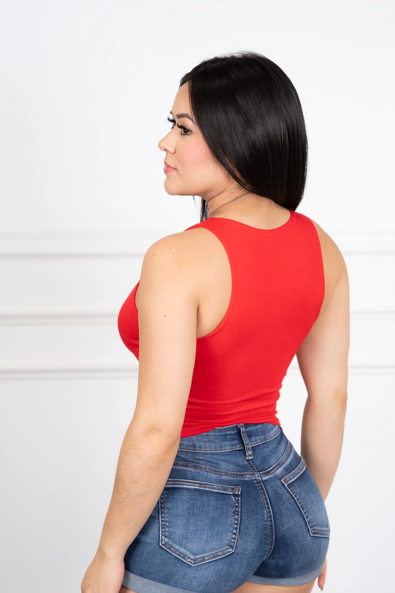 Nuvia - Red Sleeveless Cropped Blouse