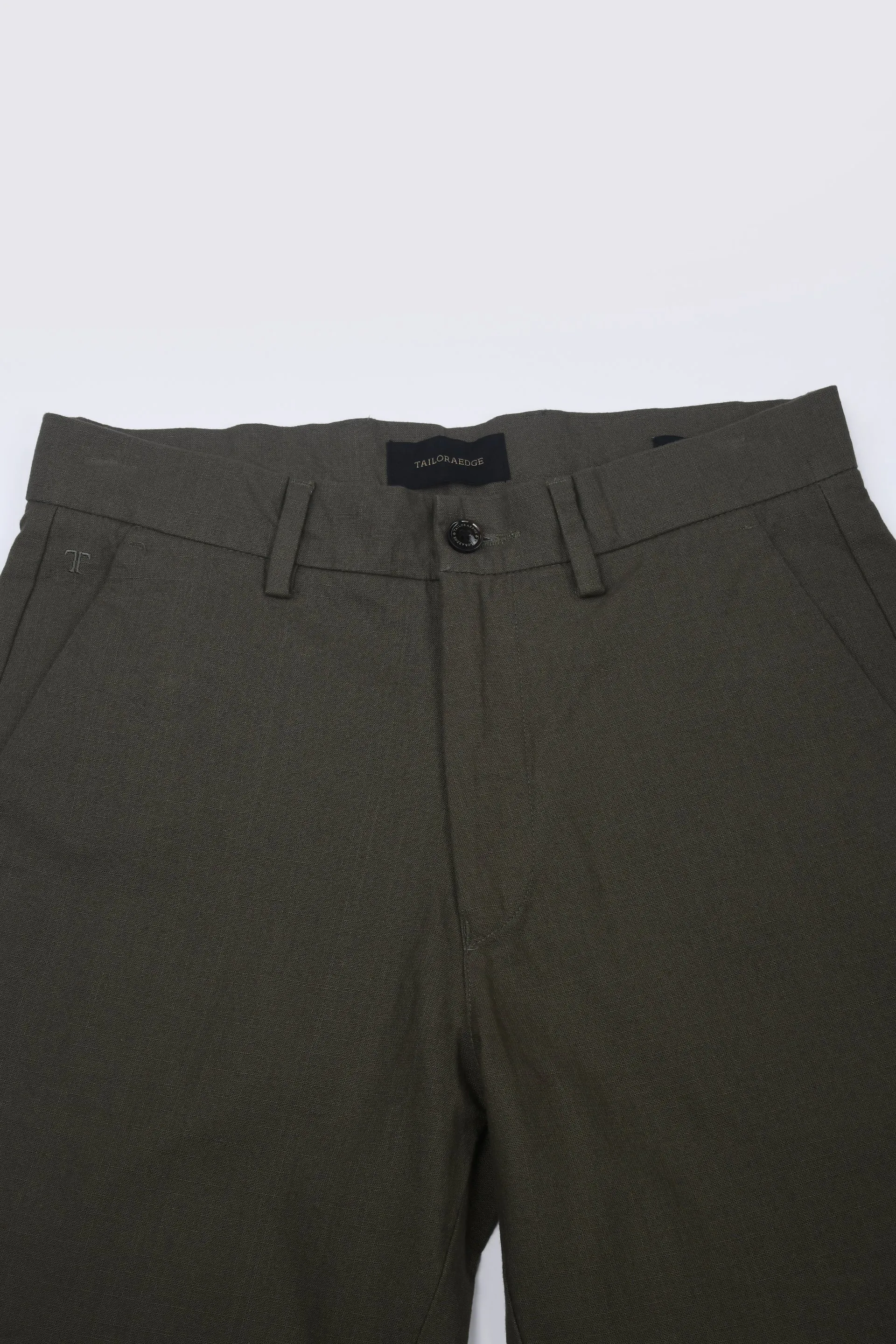 TIMELESS COTTON CHINOS- LINEN FEELS IN PINE OLIVE